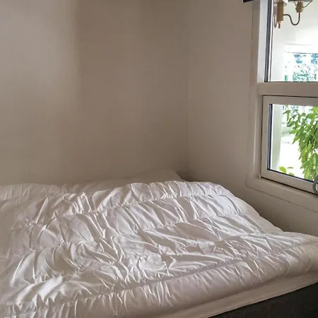 Three-bedroom Holiday In Dannemare