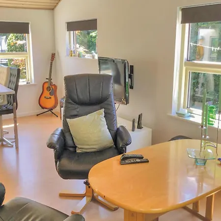 Three-bedroom Holiday In *