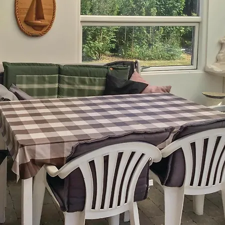 Three-bedroom Holiday In 度假居 Dannemare
